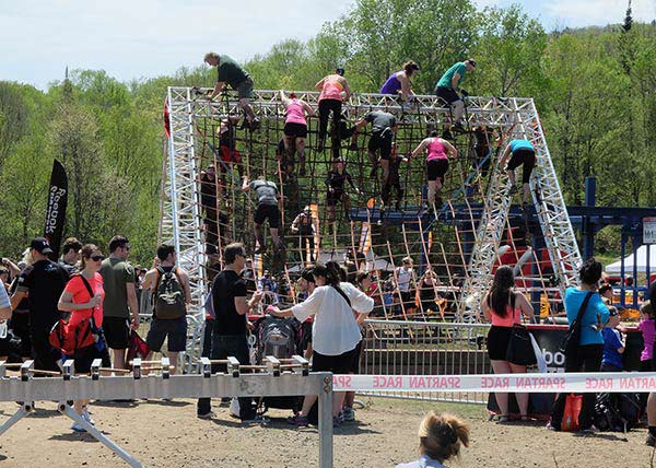 iBwave employees participating during an outdoor event