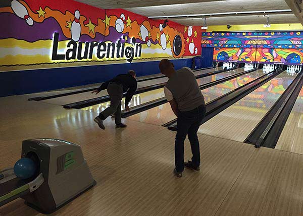 iBwave employees having fun during a bowling event