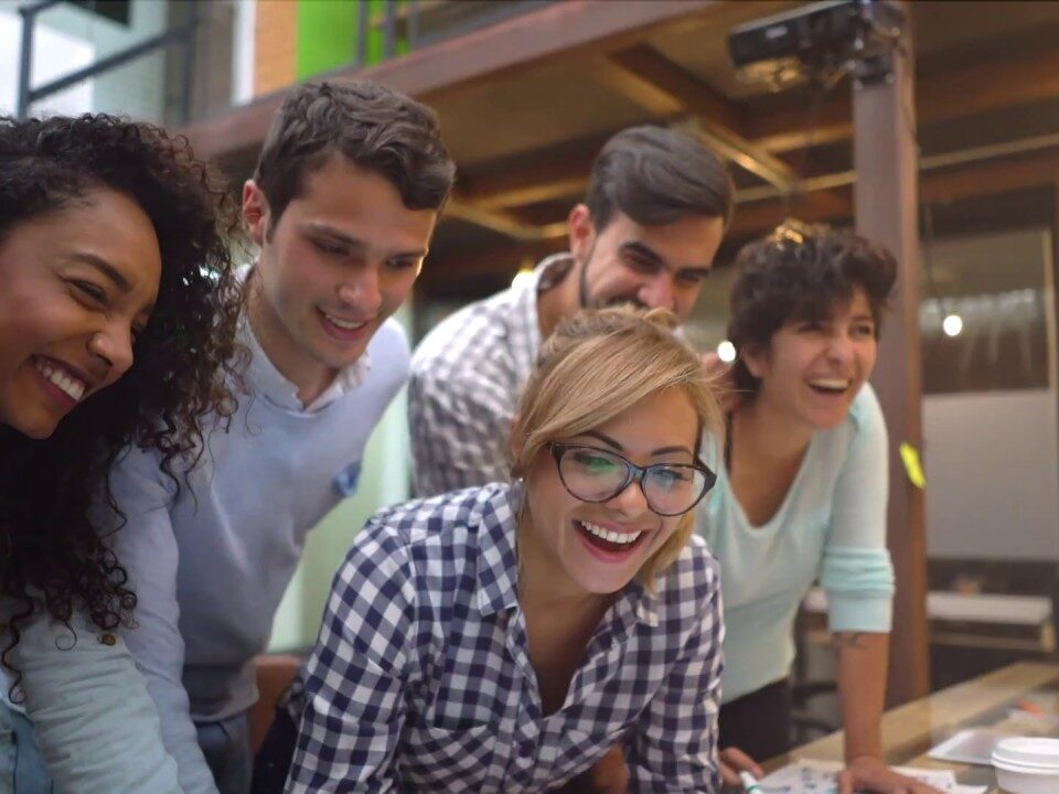 Video Thumbnail: 5G is Here. Let's lead the way together